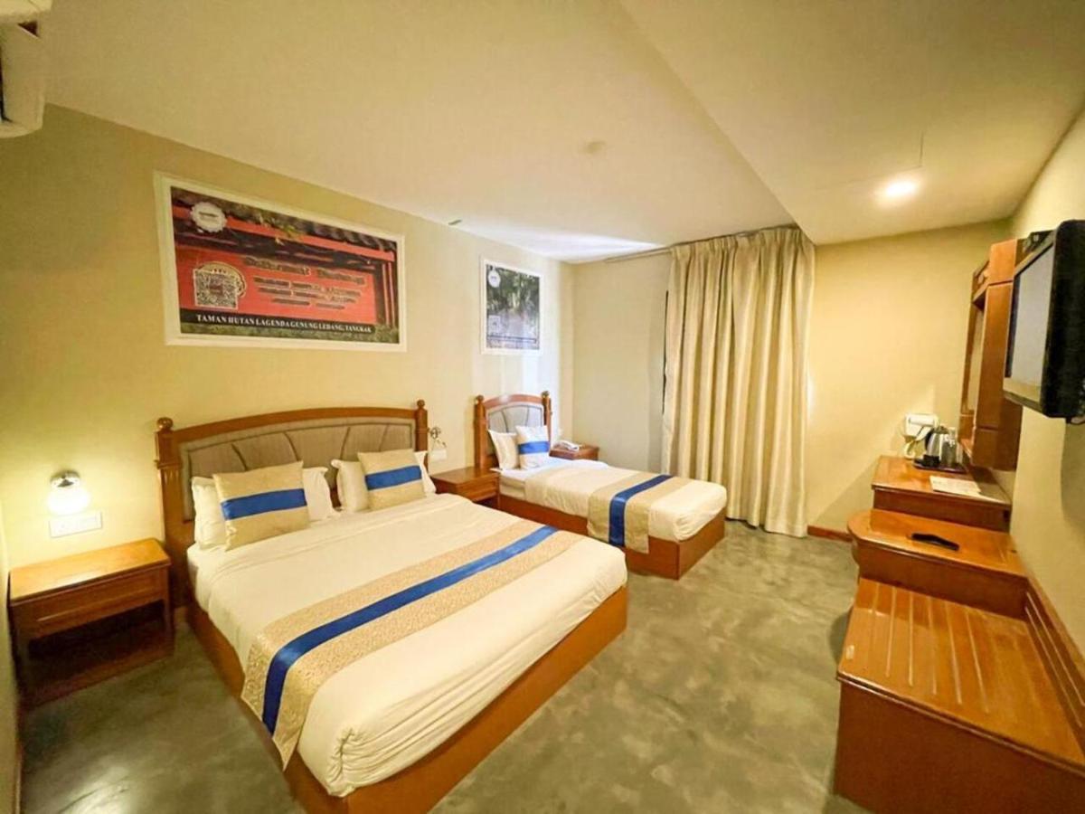 Aladdin Dream Hotel 3*